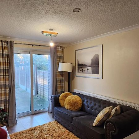 Crane Home In Dagenham With Free Wi Fi 外观 照片