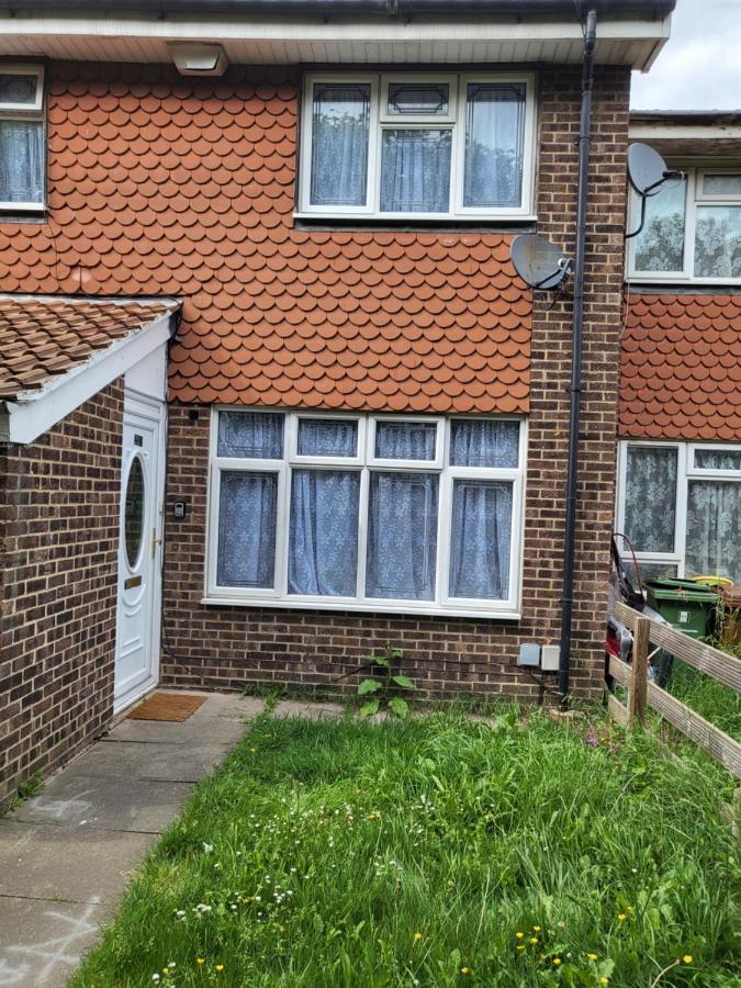 Crane Home In Dagenham With Free Wi Fi 外观 照片