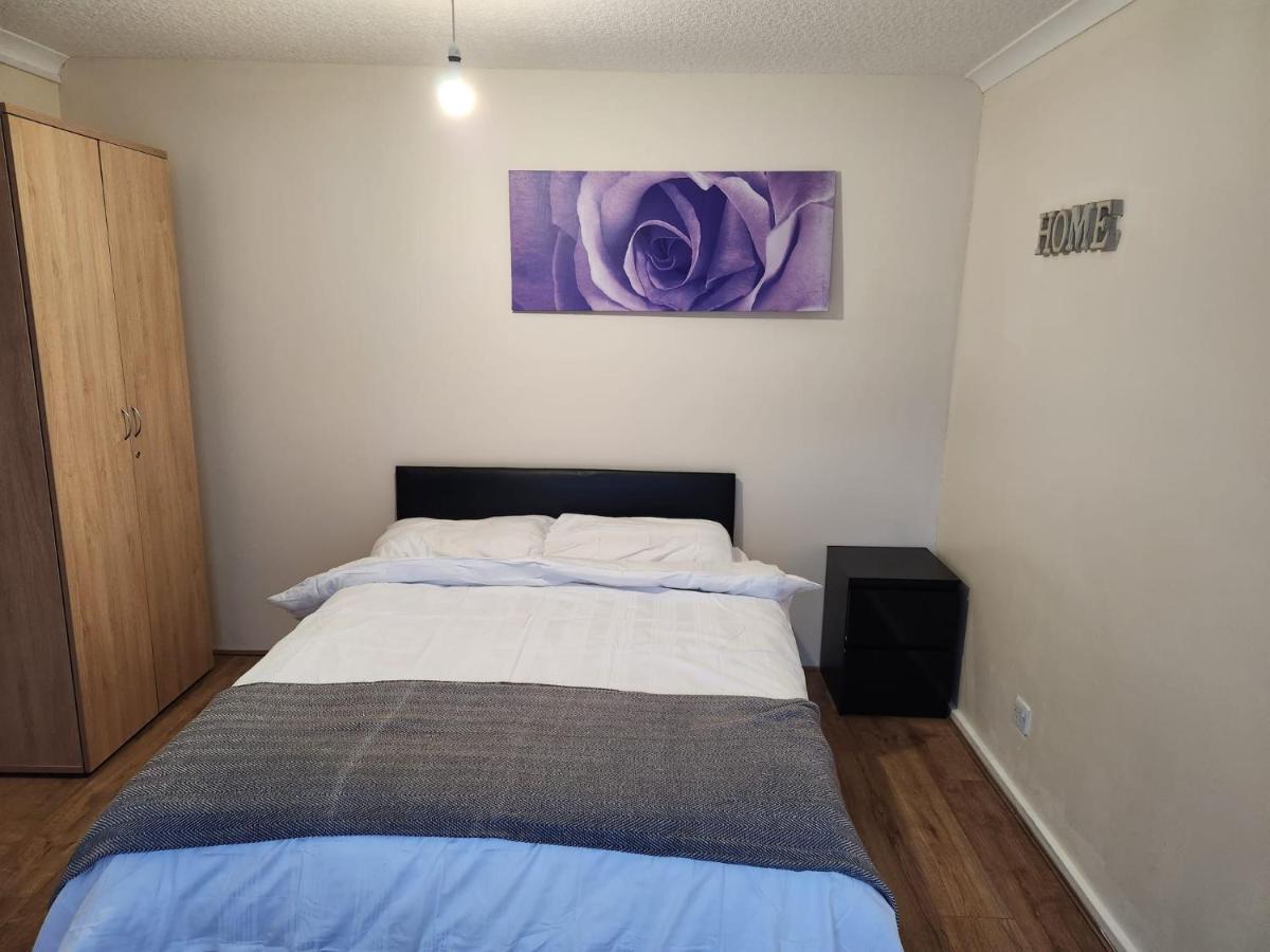 Crane Home In Dagenham With Free Wi Fi 外观 照片