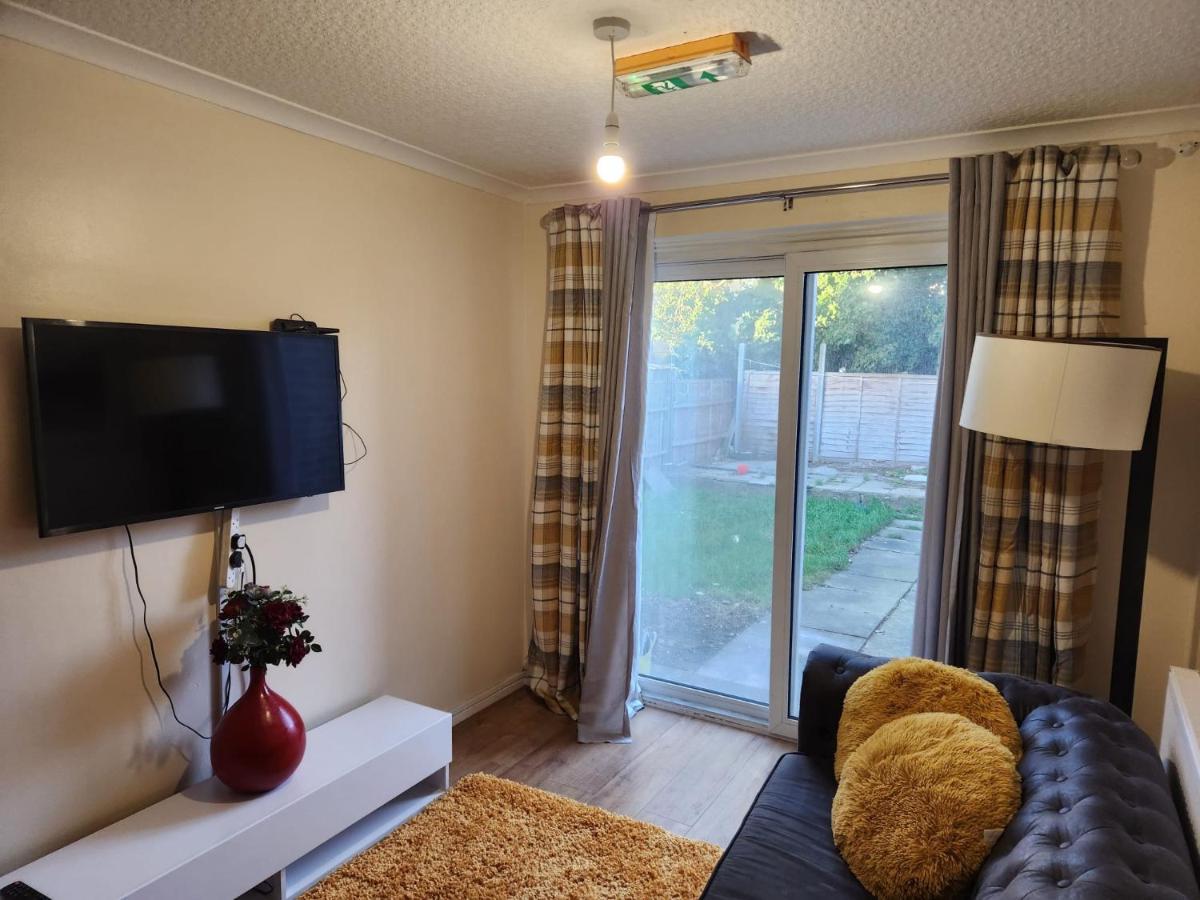 Crane Home In Dagenham With Free Wi Fi 外观 照片